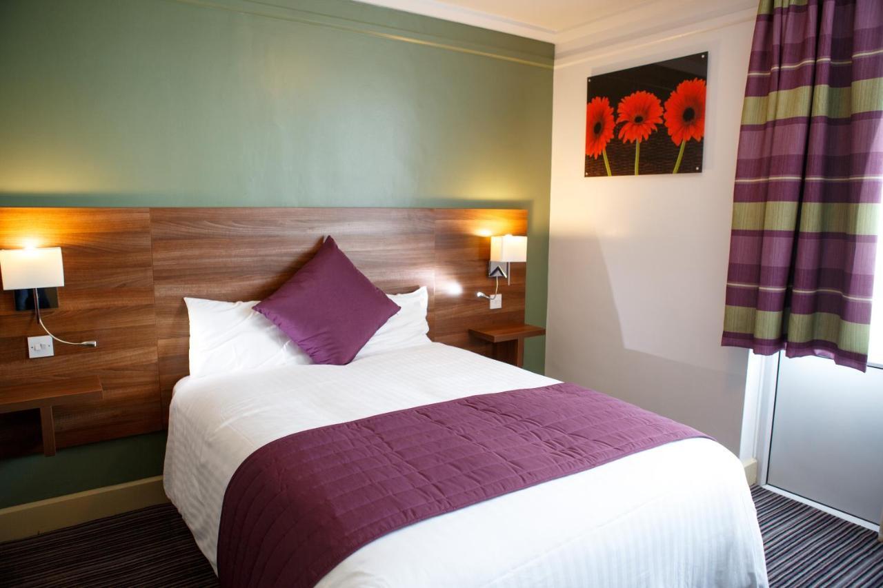 Yorkshire Gateway Hotel South Milford Room photo